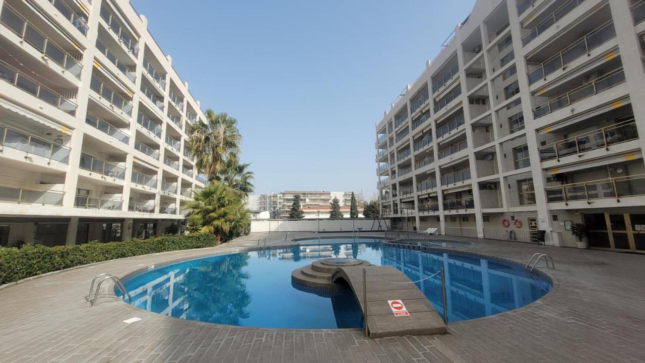 Platan Apartment Salou Bagian luar foto