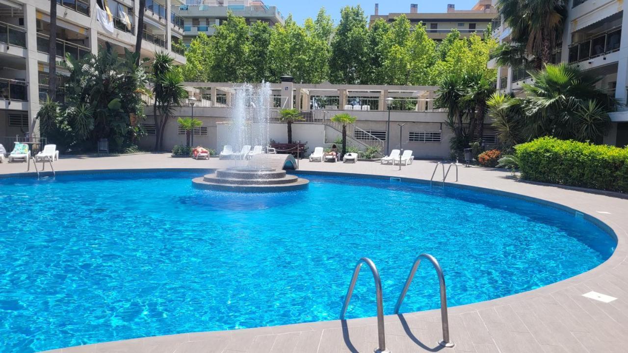 Platan Apartment Salou Bagian luar foto