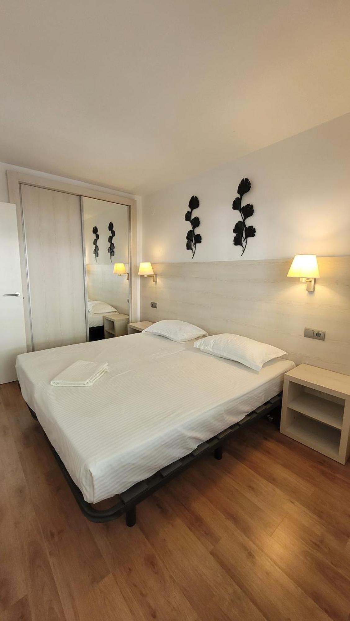 Platan Apartment Salou Bagian luar foto